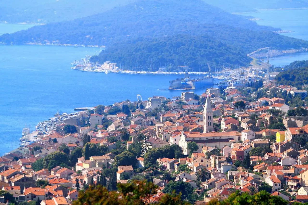 Apartments With A Parking Space Mali Lošinj